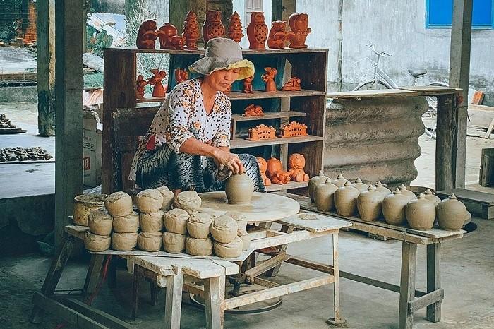 Phụ nữ cũng là lực lượng góp phần gìn giữ các giá trị văn hóa bản địa. (Ảnh minh họa)